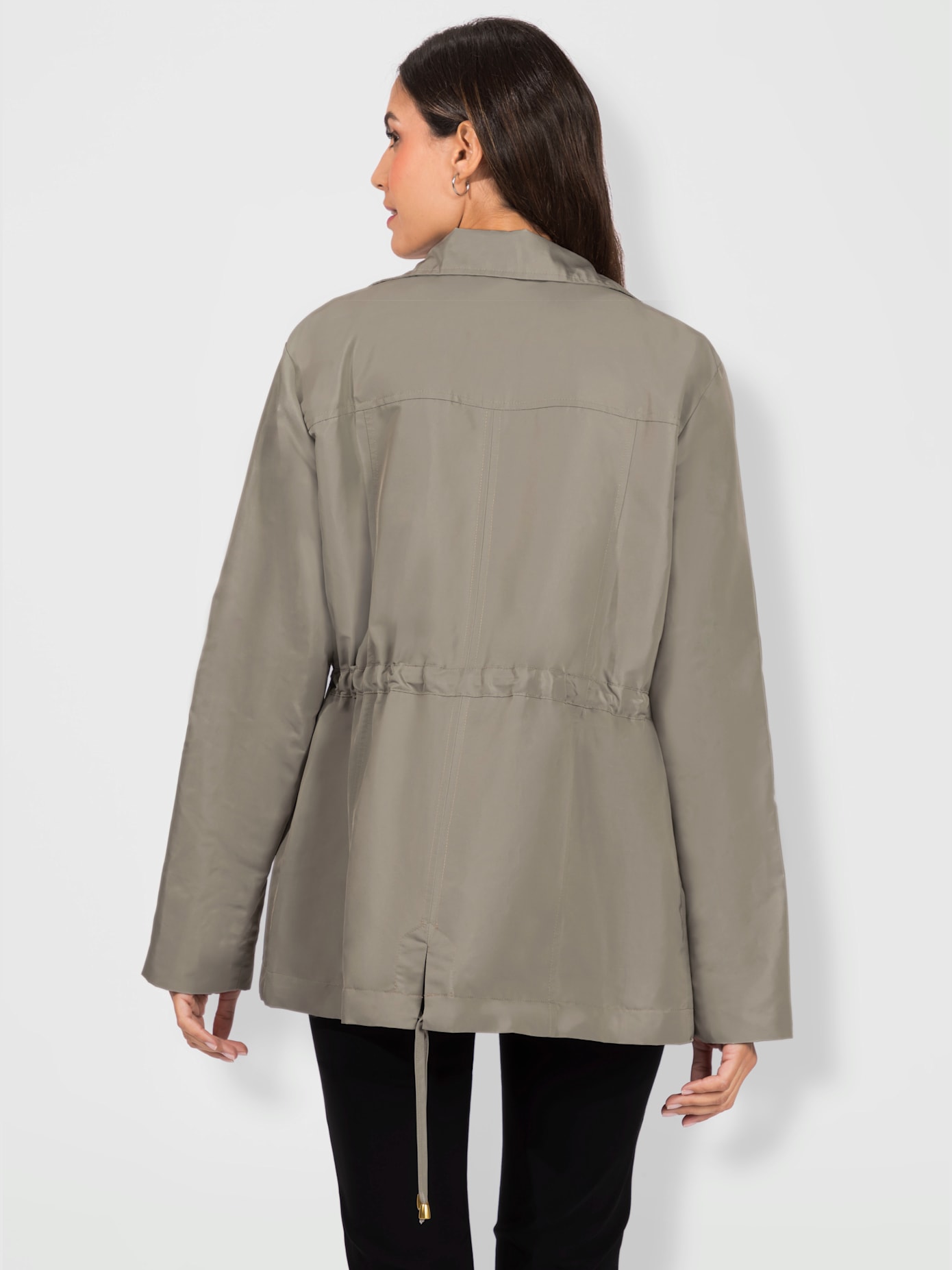 Veste coulisse à la taille et à l'ourlet