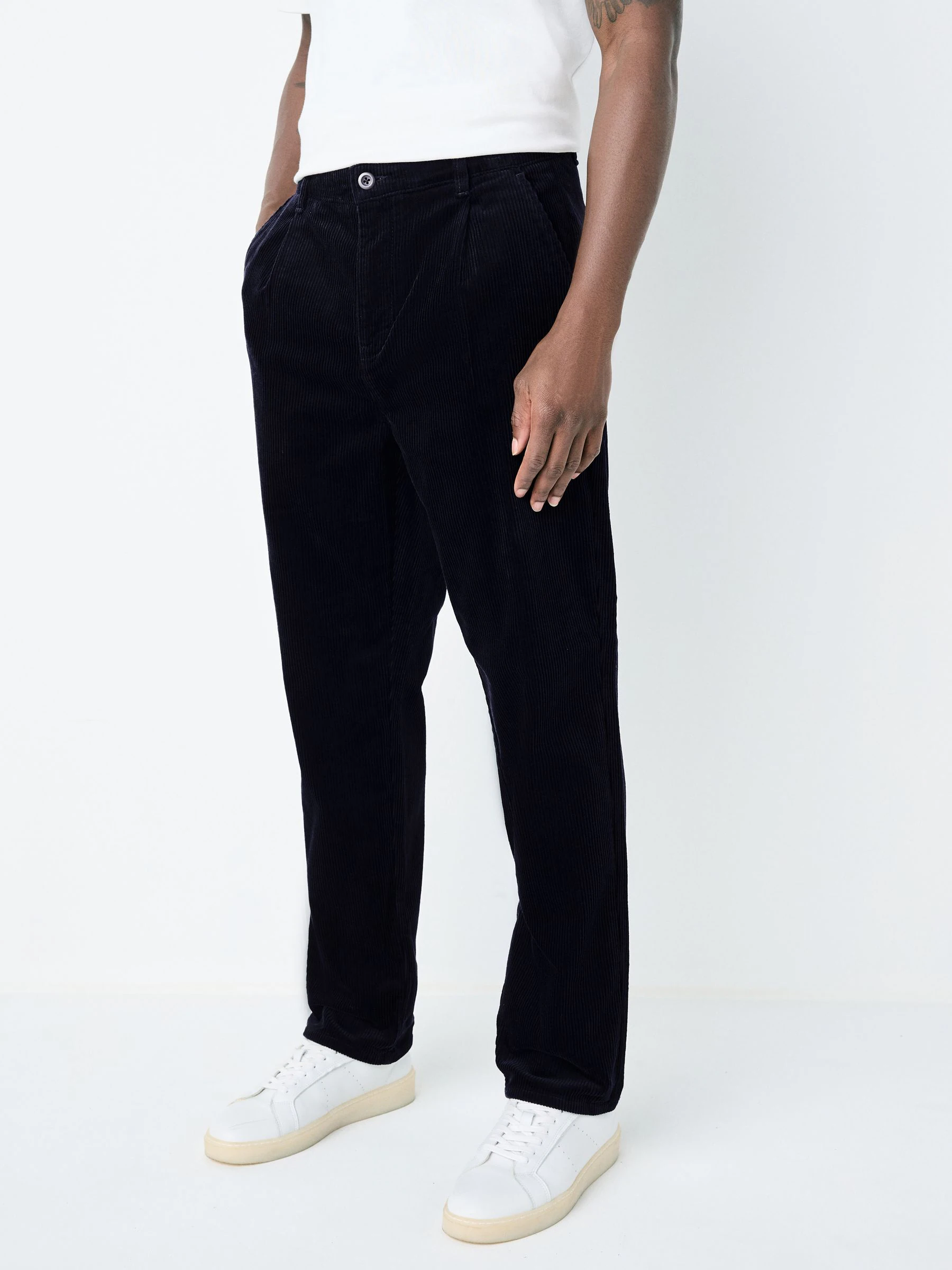 Marineblauw - Standaard toelopende pasvorm - Corduroy Single Pleated Trousers