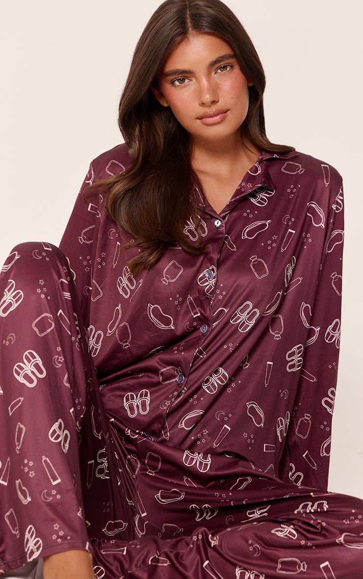 Rouge Bordeaux Ensemble De Pyjama À Manches Longues Boutonné Avec Imprimé De Nuit