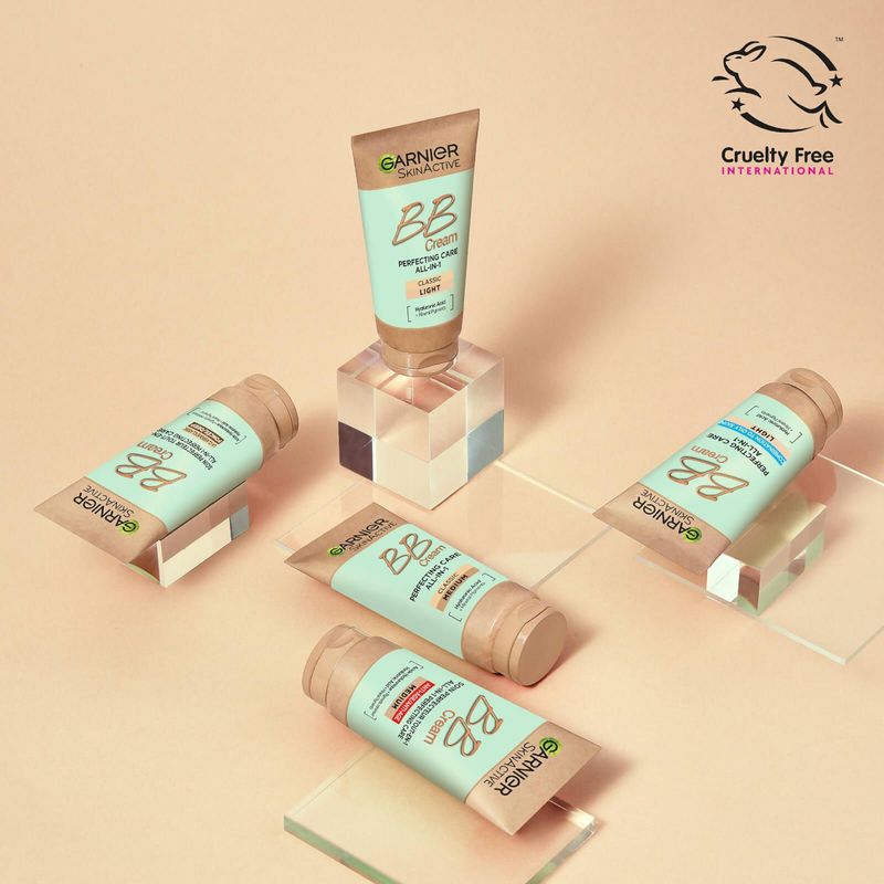 Garnier BB Cream Oil Free Tinted Moisturiser (Various Shades) - Medium
