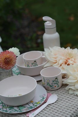Elsa Beskow  Blomsterfestival Matsett 3 Deler