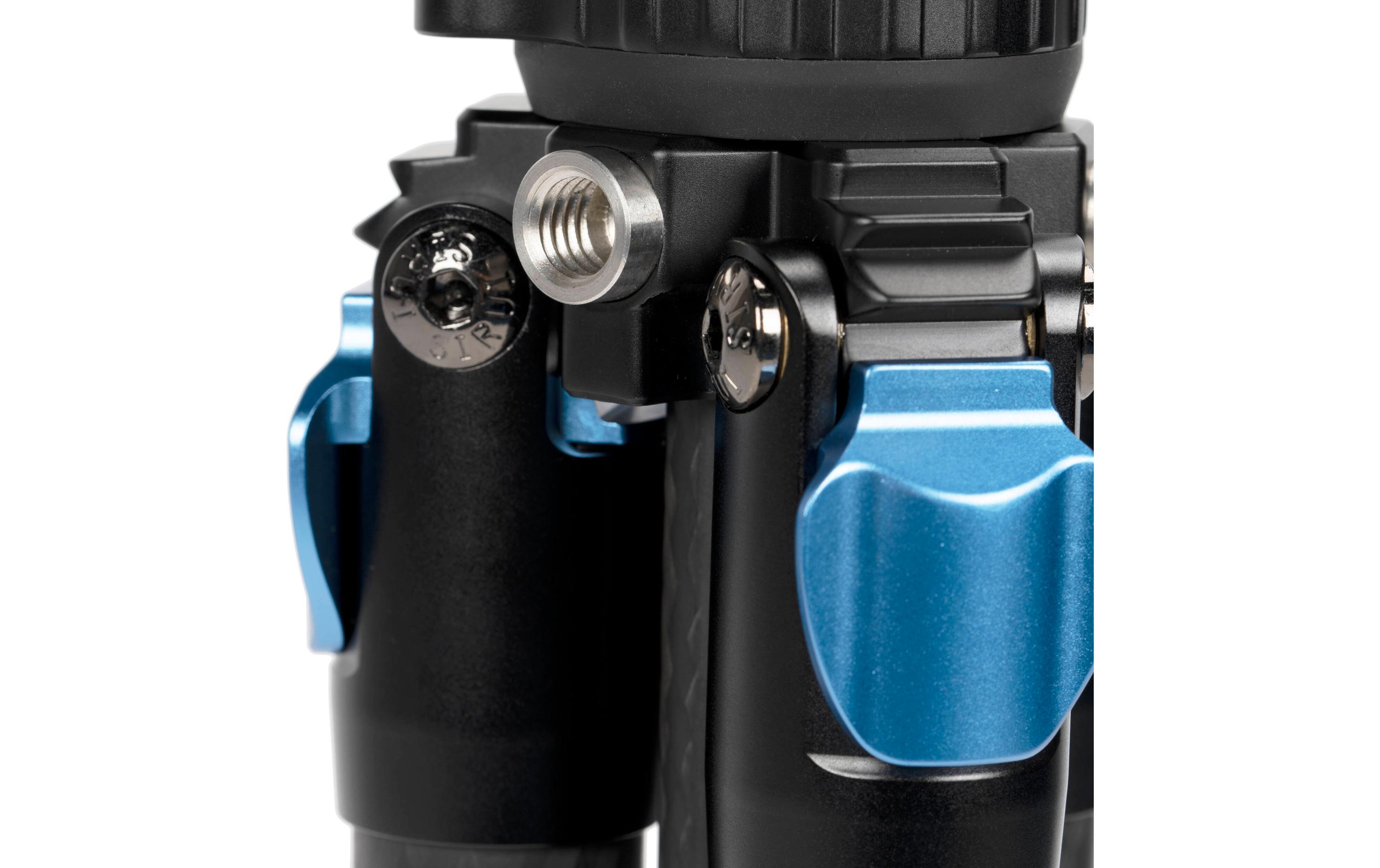 Stativ ST-124 Superb Travel<br>Leichtes und kompaktes Dreibeinstativ