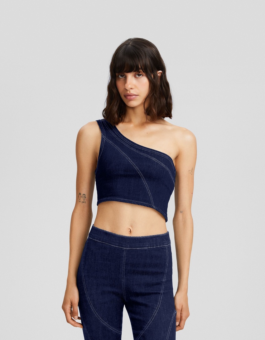 Top body assimétrico em jeans