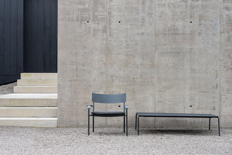 Serax August by Vincent van Duysen zitkussen fauteuil zwart