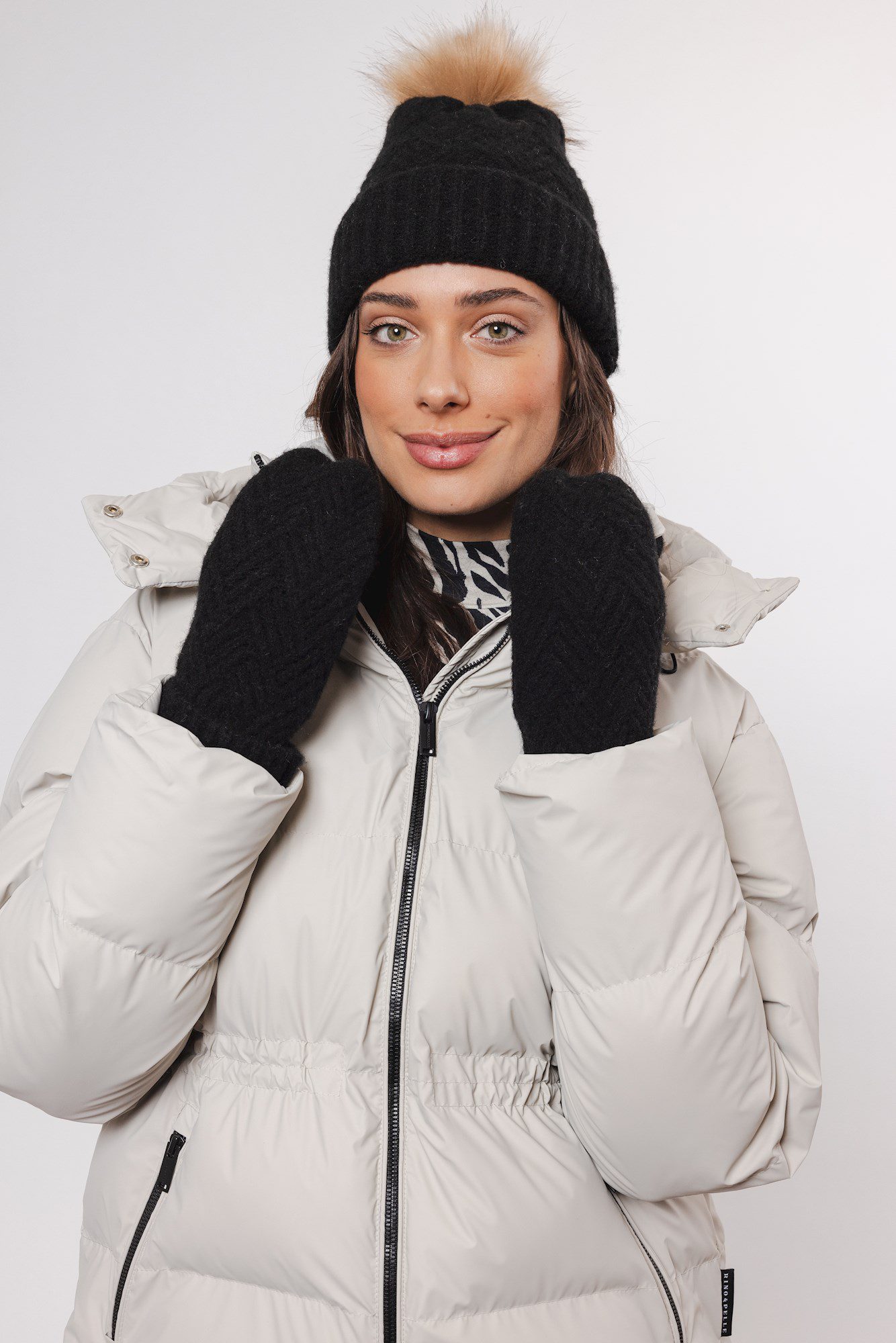 Rino & Pelle - Marti Knitted Beanie With Pompon - Black