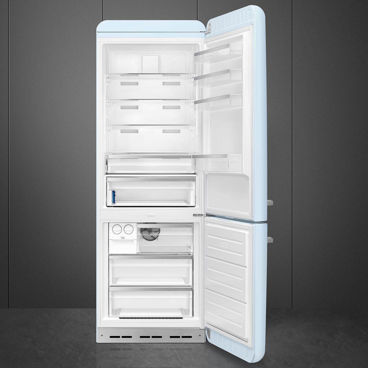 Smeg FAB38RPB6 Kombiskap høyrehengslet 70 cm, pastellblå