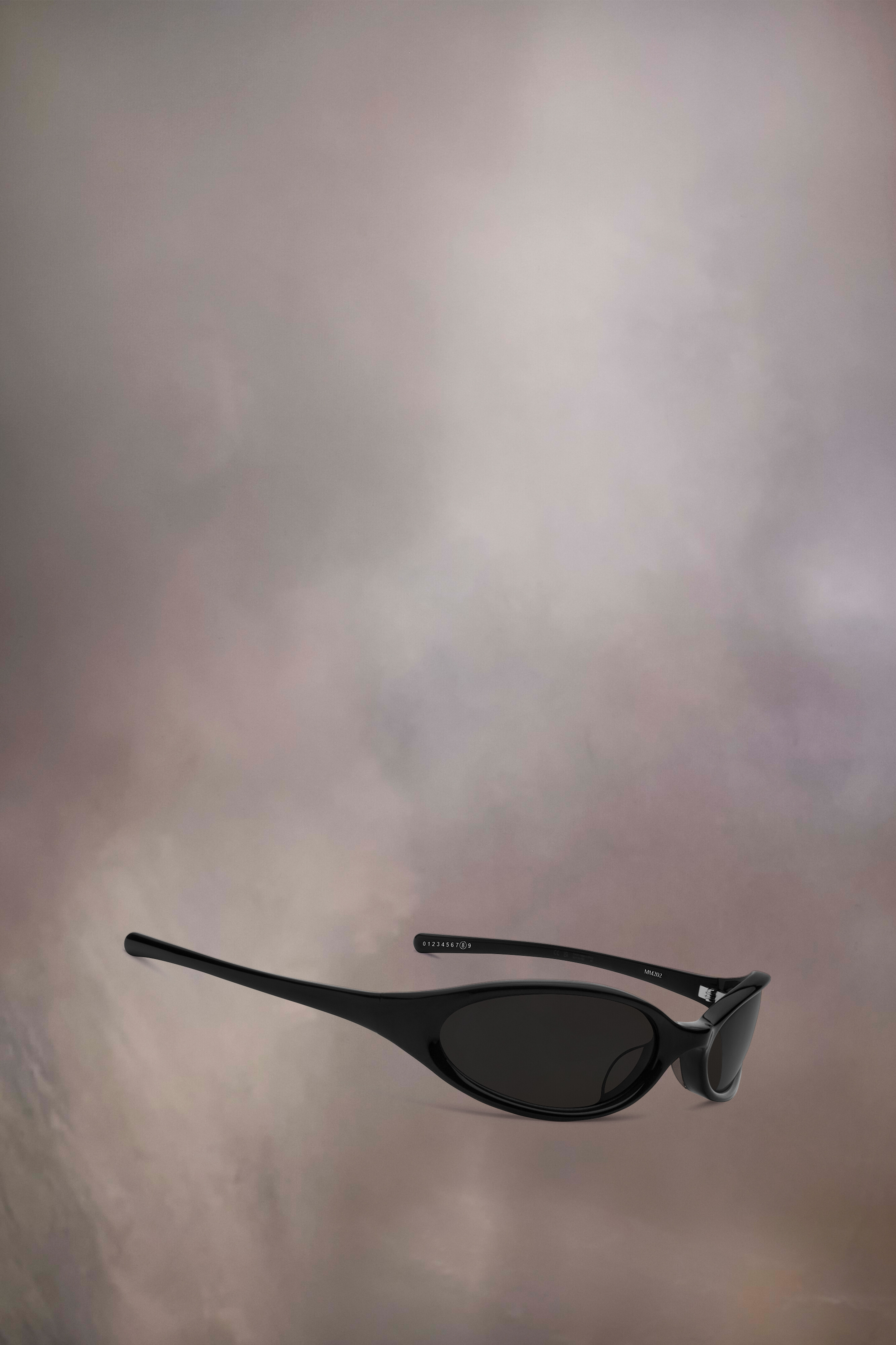 Lunettes de soleil ovales noires x Gentle Monster​