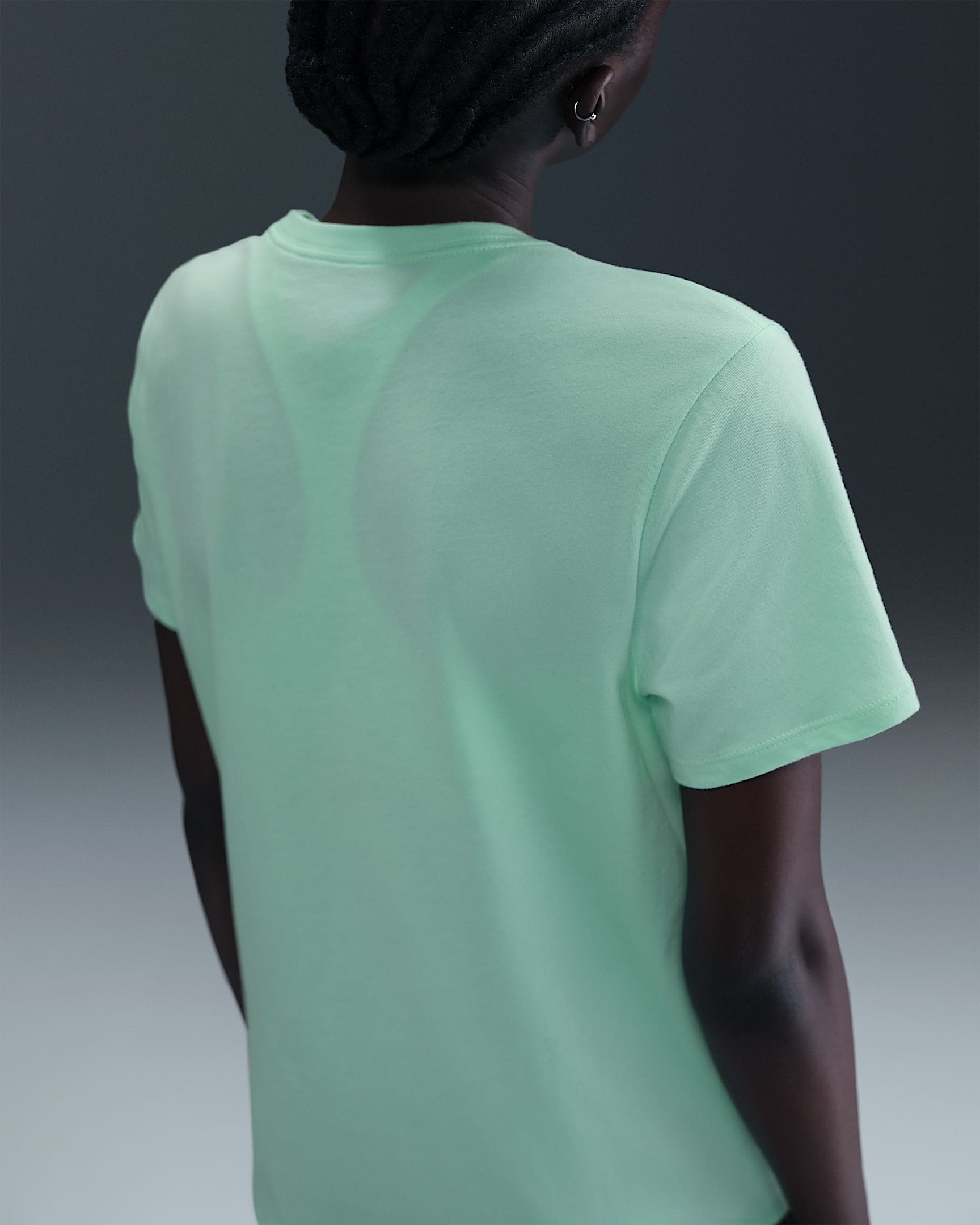 Sportswear Club Essentials T-Shirt Dame 353/Cannon/White