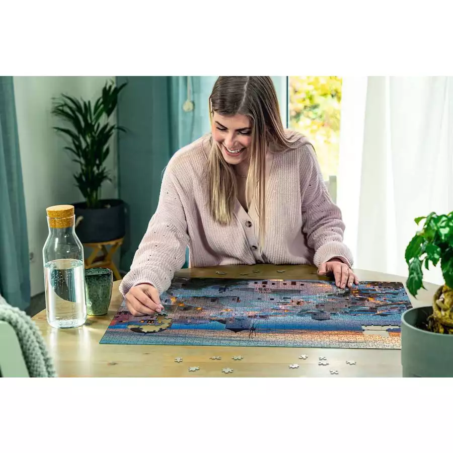 Ravensburger Abend über Santorini bunt