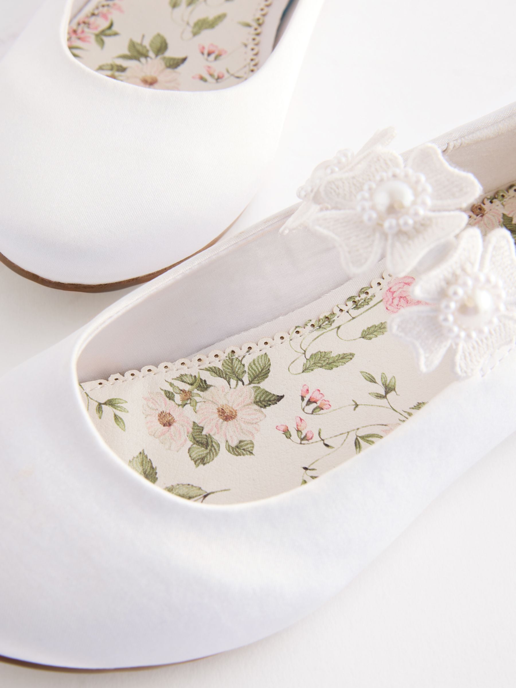 Wit - Gelegenheidsschoenen met corsage