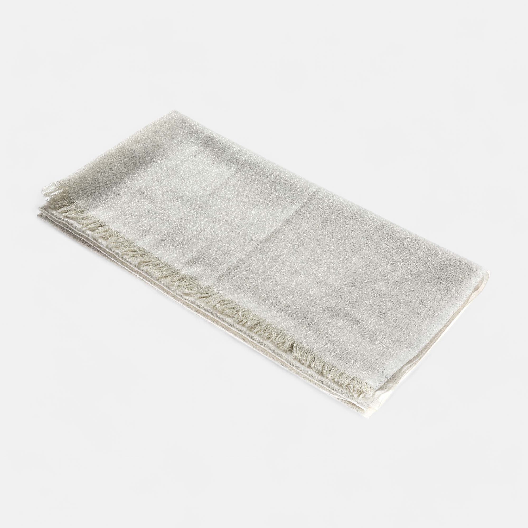 Foulard or