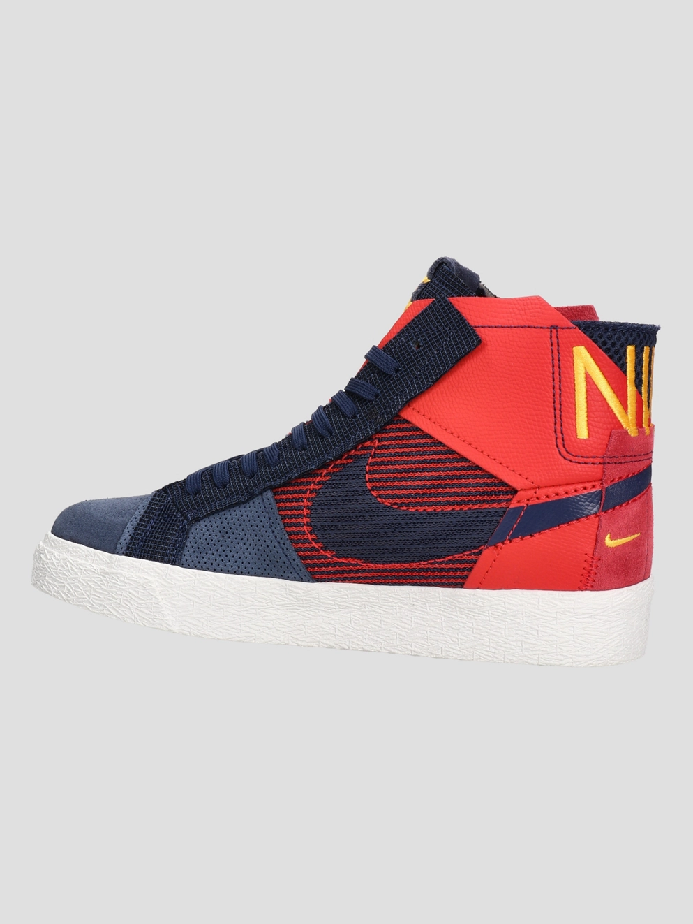 Nike Sb Zoom Blazer Mid Prm Skate Shoes university red/midnight n