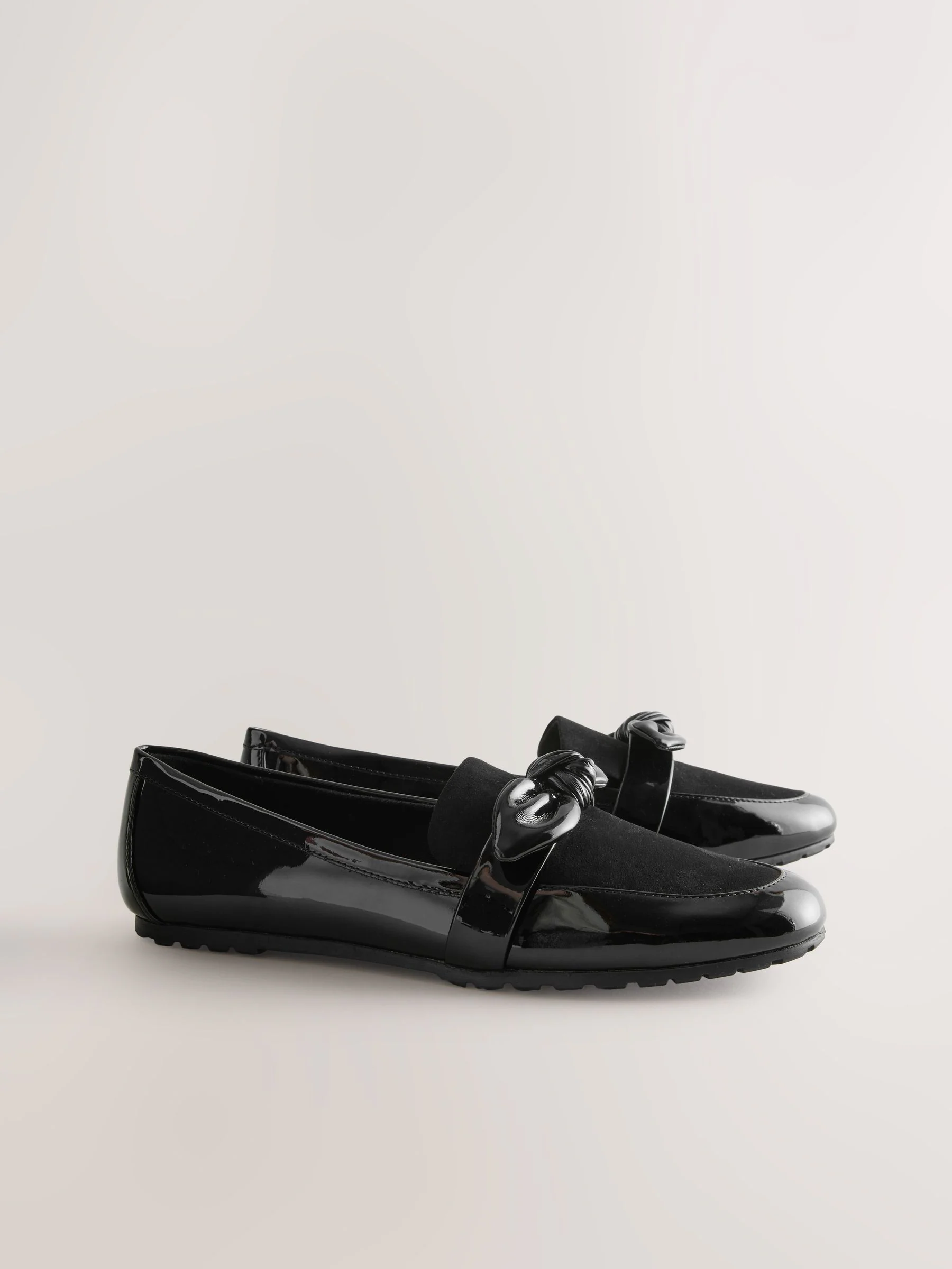 Zwart - Forever Comfort® Bow Round Toe Loafers