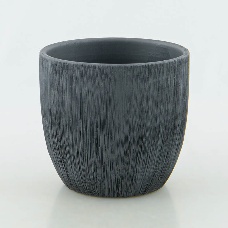 Pot à fleurs noir