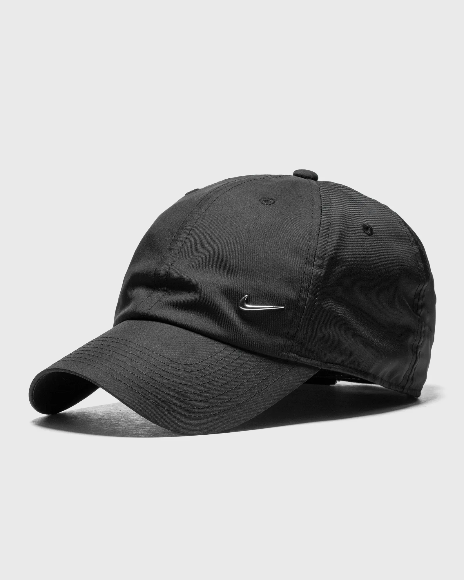 Nike Dri-FIT Club Unstructured Metal Swoosh Cap