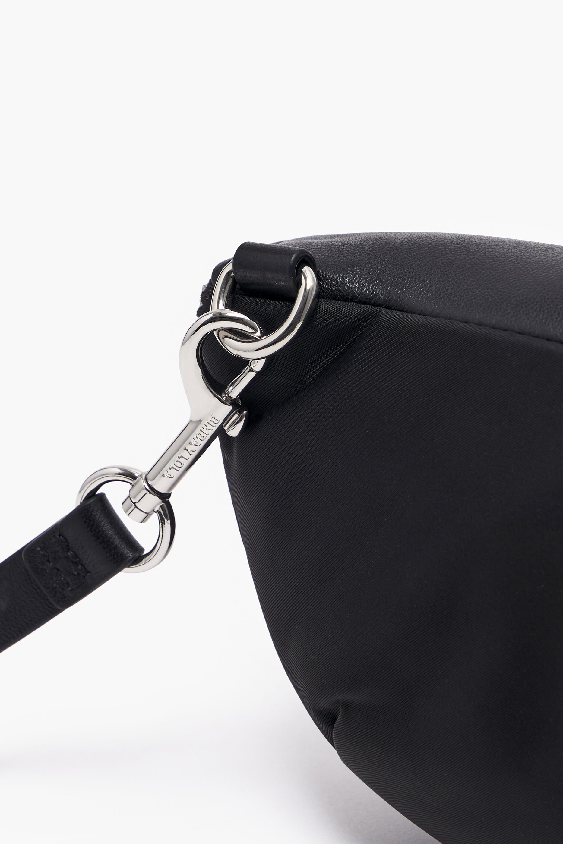 Pochete Pocket XS em couro preto