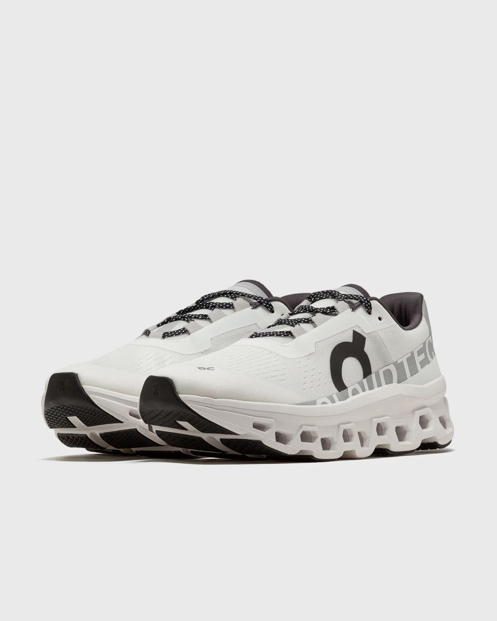 ON Cloudmonster