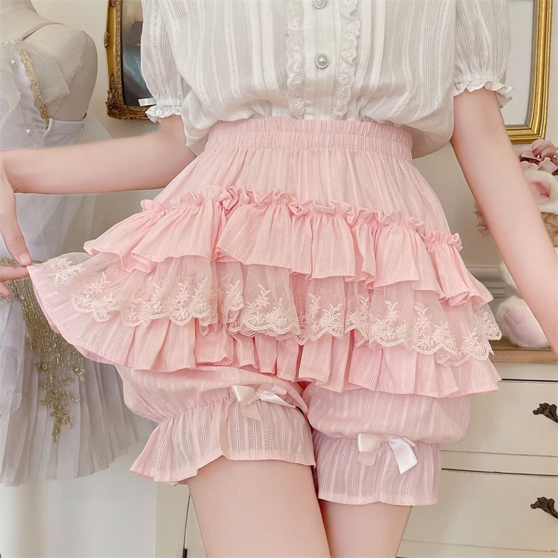 MELLO - Elastische taille, kanten paneel, strikaccent, gelaagde ruches, shorts