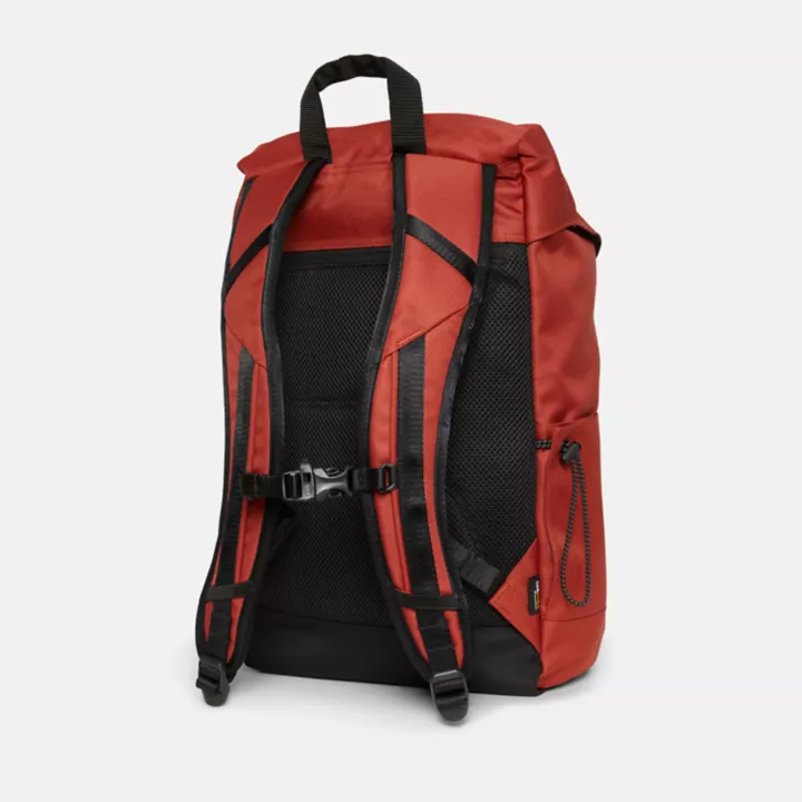 Mochila de caminhada unissex na cor vermelho escuro.