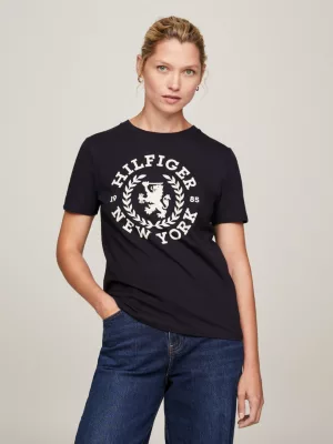 Camiseta com gola redonda e bordado de brasão