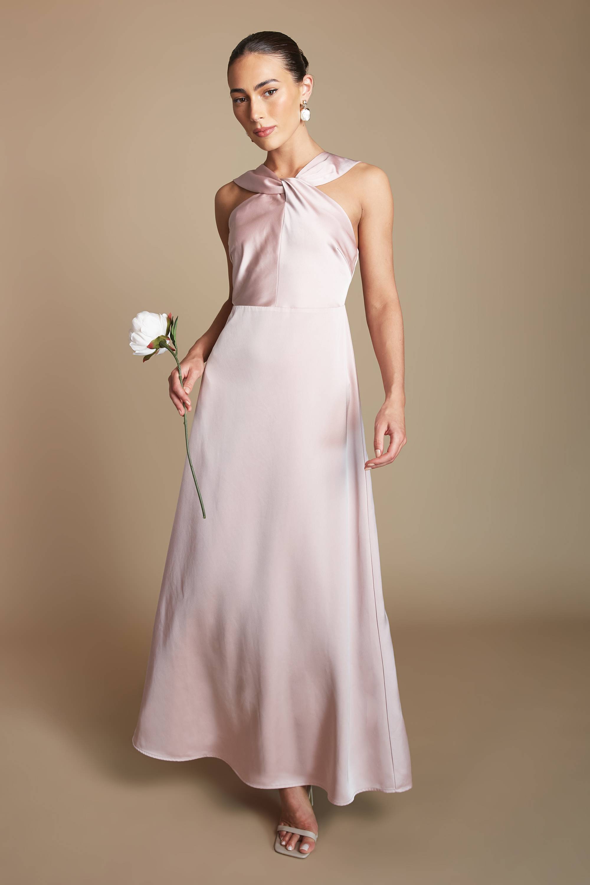 Coast Robe Longue De Demoiselle D'honneur En Satin À Col Halter Torsadé Petite