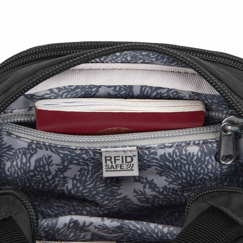 Pacsafe<br>Crossbody LS 100 Econyl