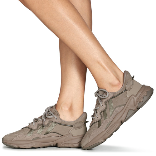 adidas Originals - OZWEEGO W - Marron