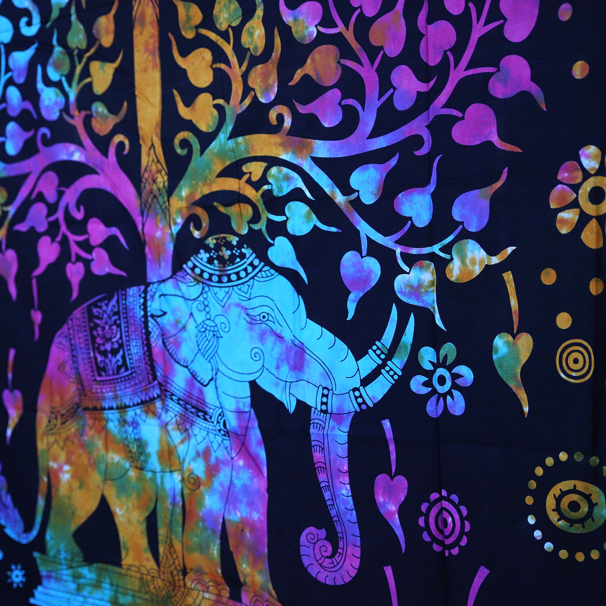 Multifunktionstuch 'Elefant & Baum des Lebens', multicolor, schwarz, B 213 cm, H 244 cm von fischer's lagerhaus