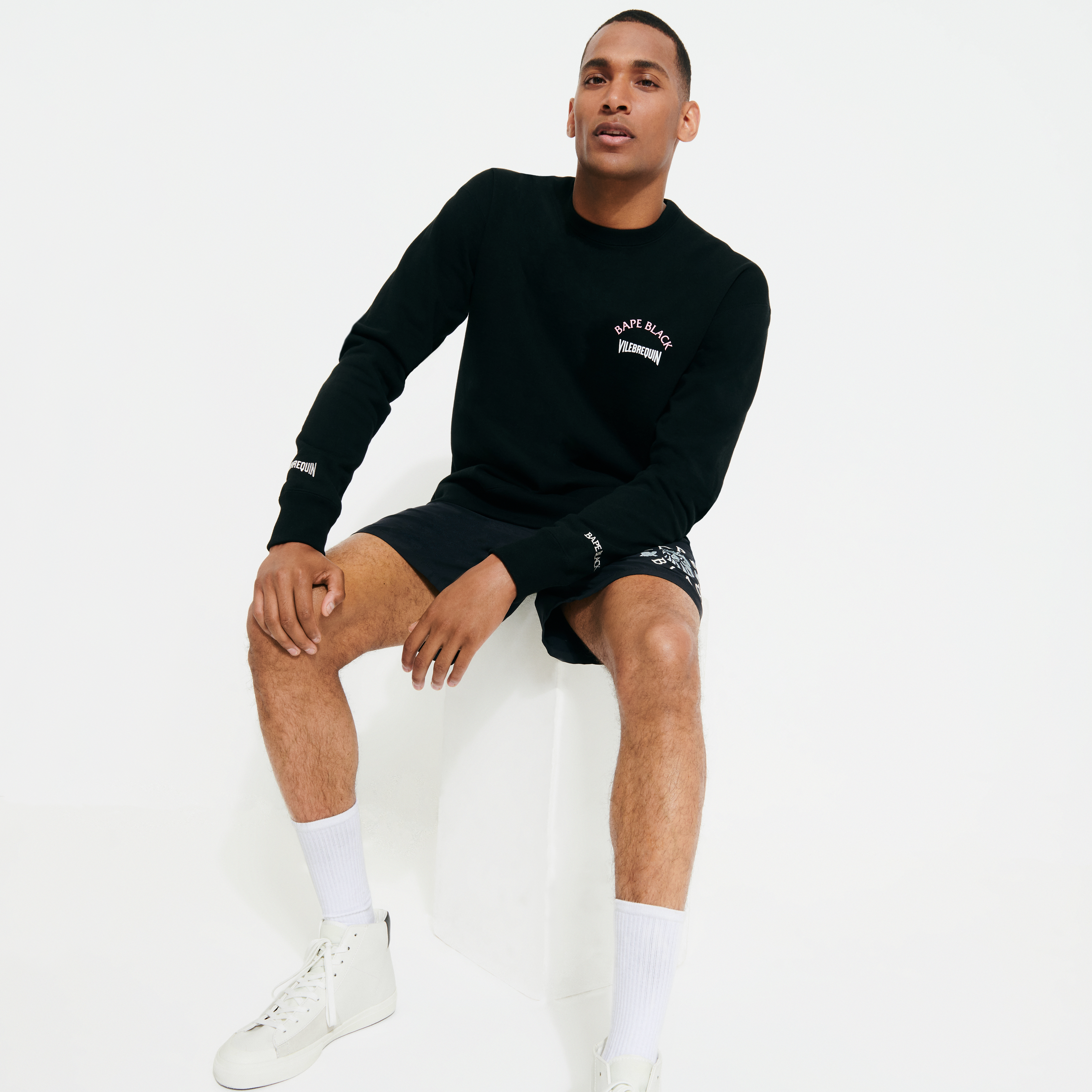 Maillot de bain homme brodé Logo - Vilebrequin x BAPE® BLACK | Site Vilebrequin | MOTZ2B89