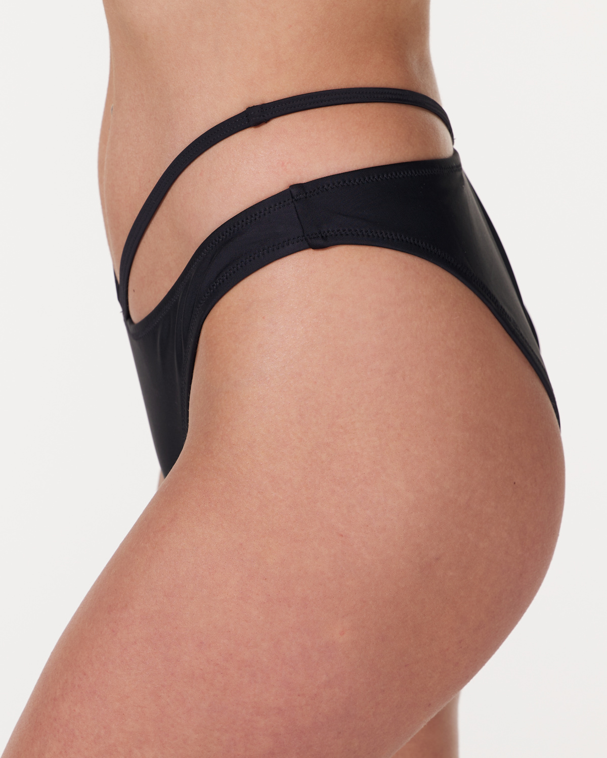Weightless BIKINI SET Luisia Top + Panty - Black