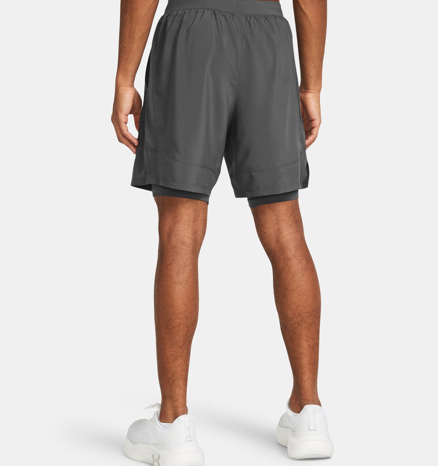 Under Armour  Launch 7