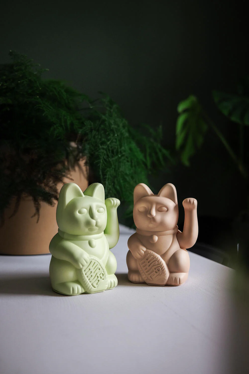 Donkey  Maneki-Neko kat - Pastelgrøn