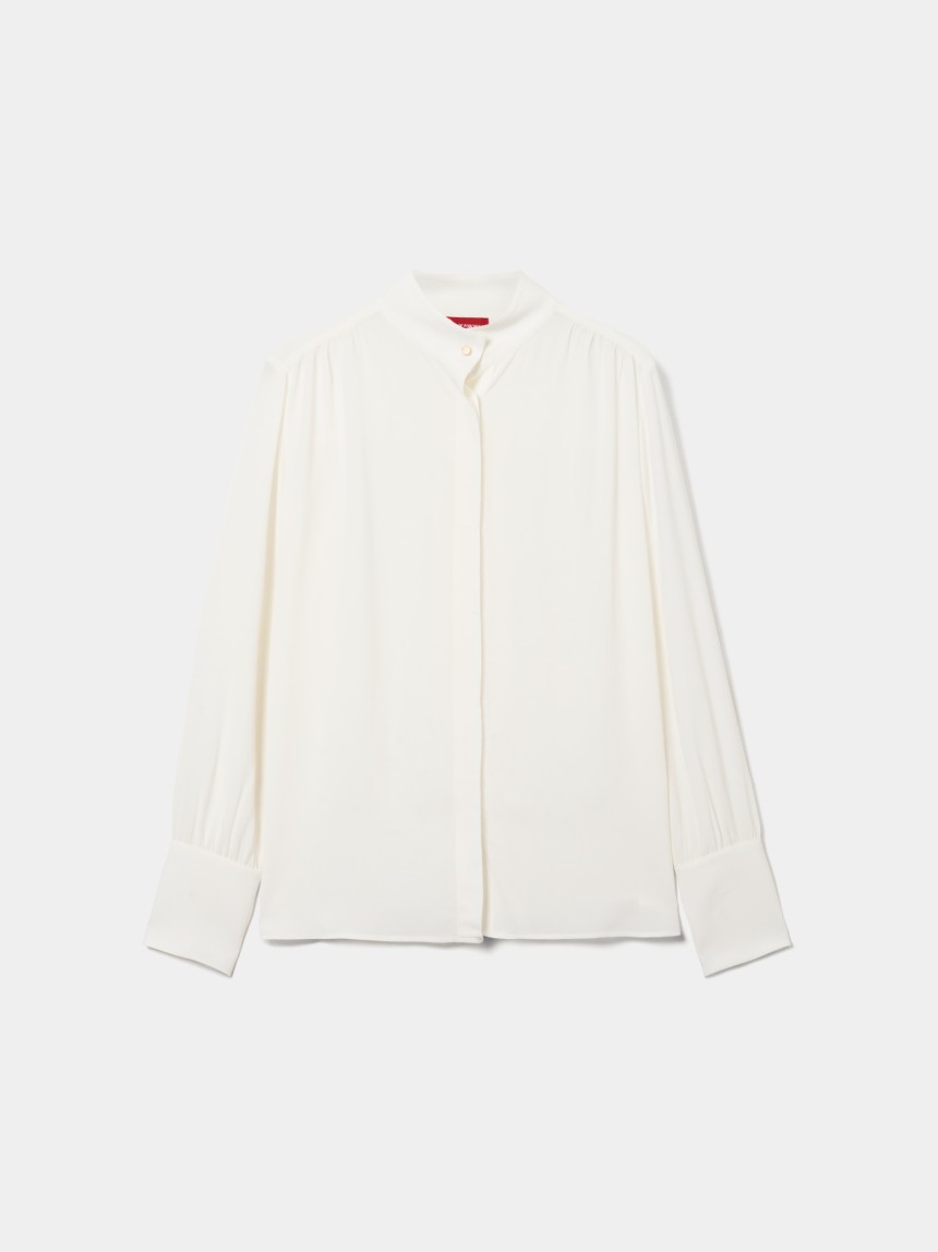 Camisa fluída com gola subida