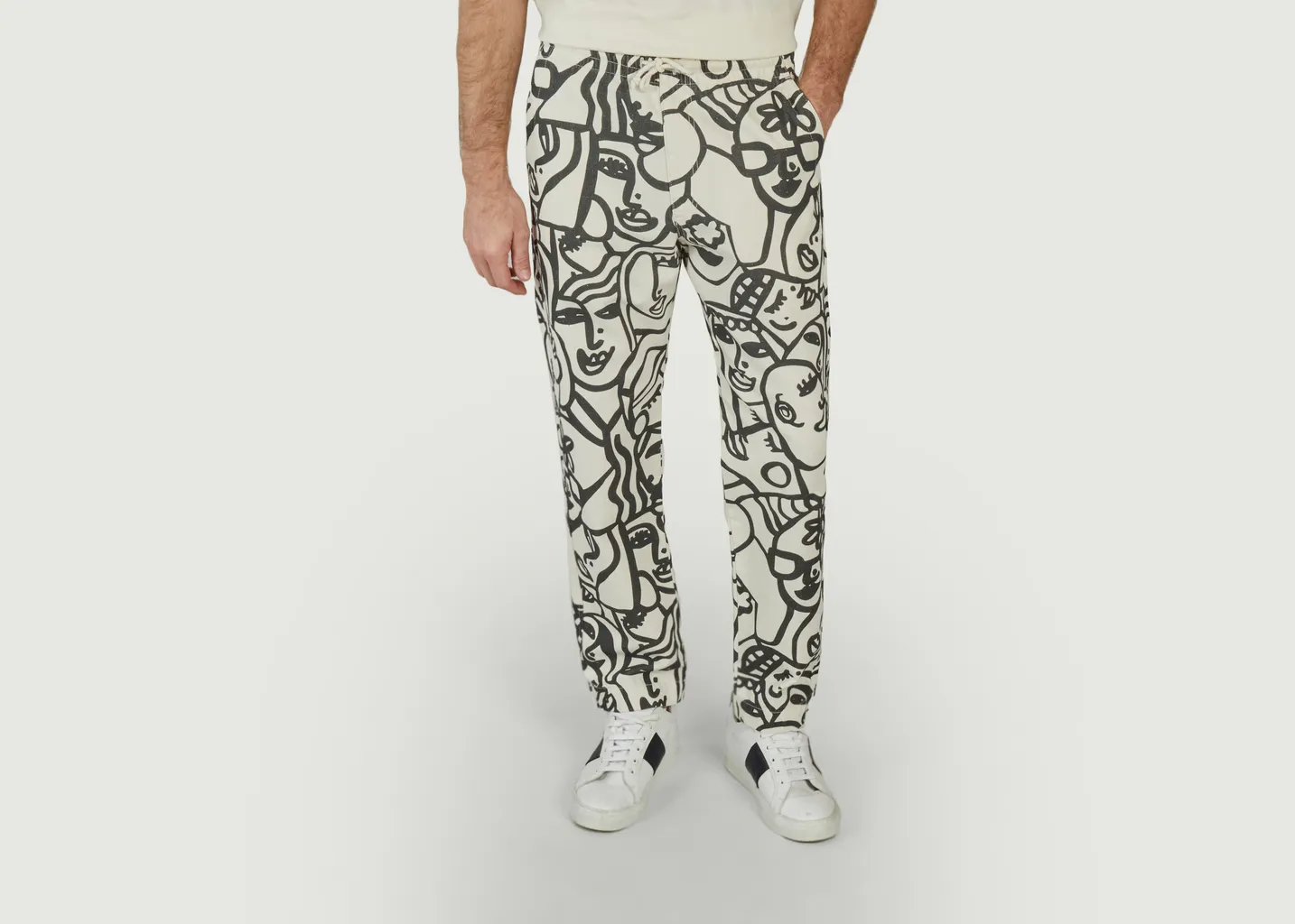 Pantalon imprimé visages Ovada x Twotma Olow