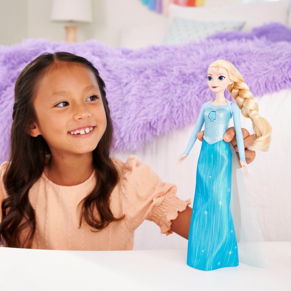 Die Eiskönigin Elsa singt Puppe