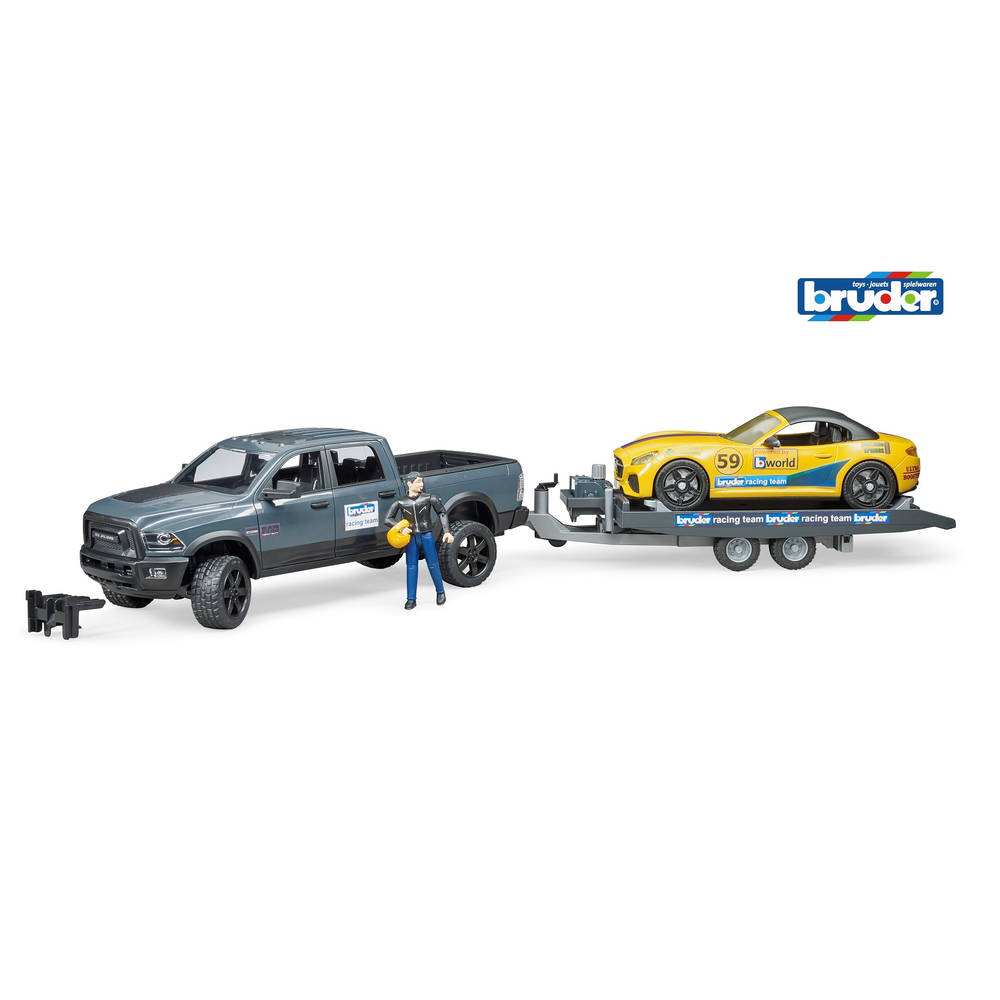 Bruder Ram 2500 Power Wagon met Roadster