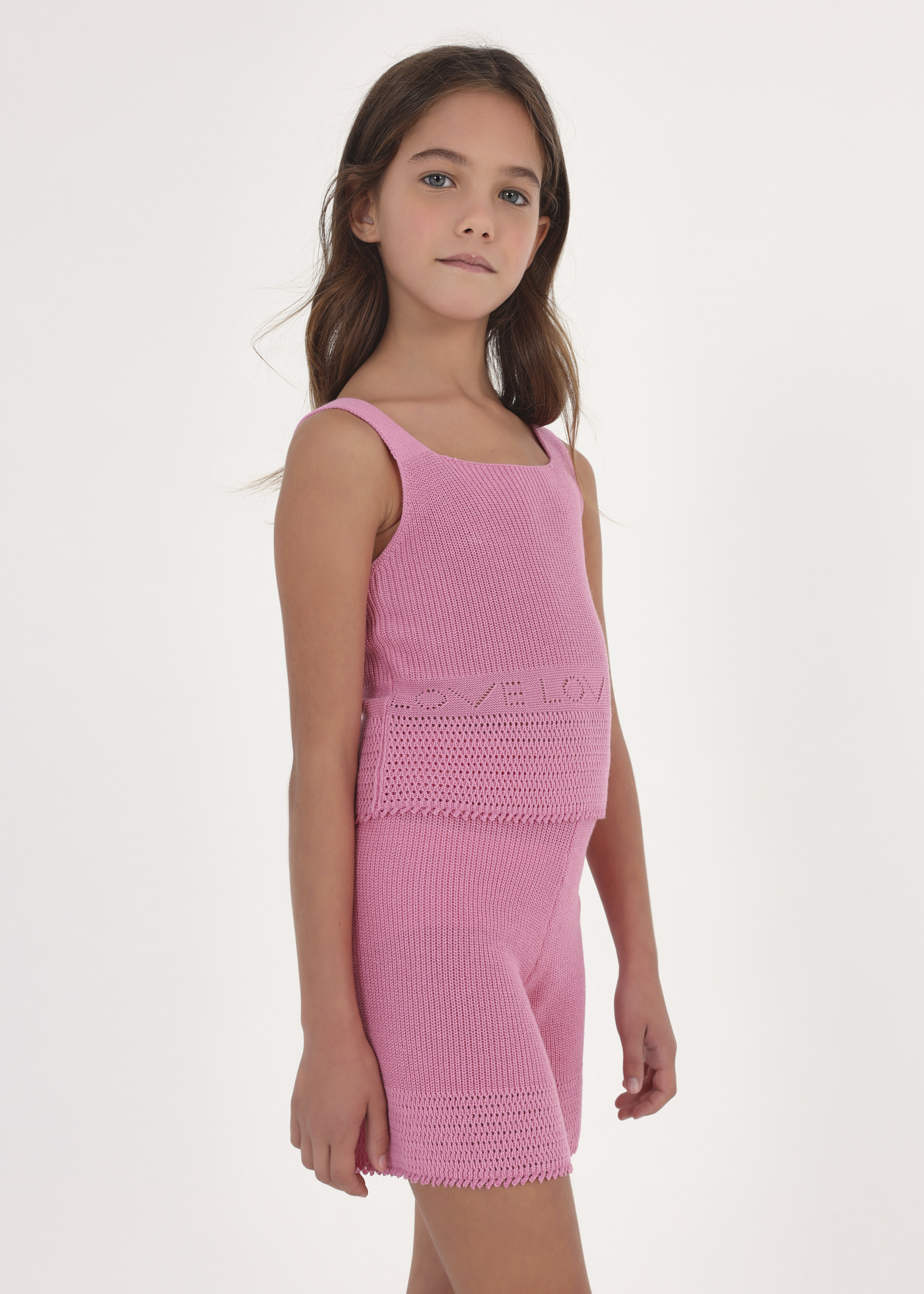 Conjunto de duas peças com blusa de tricô e shorts para meninas