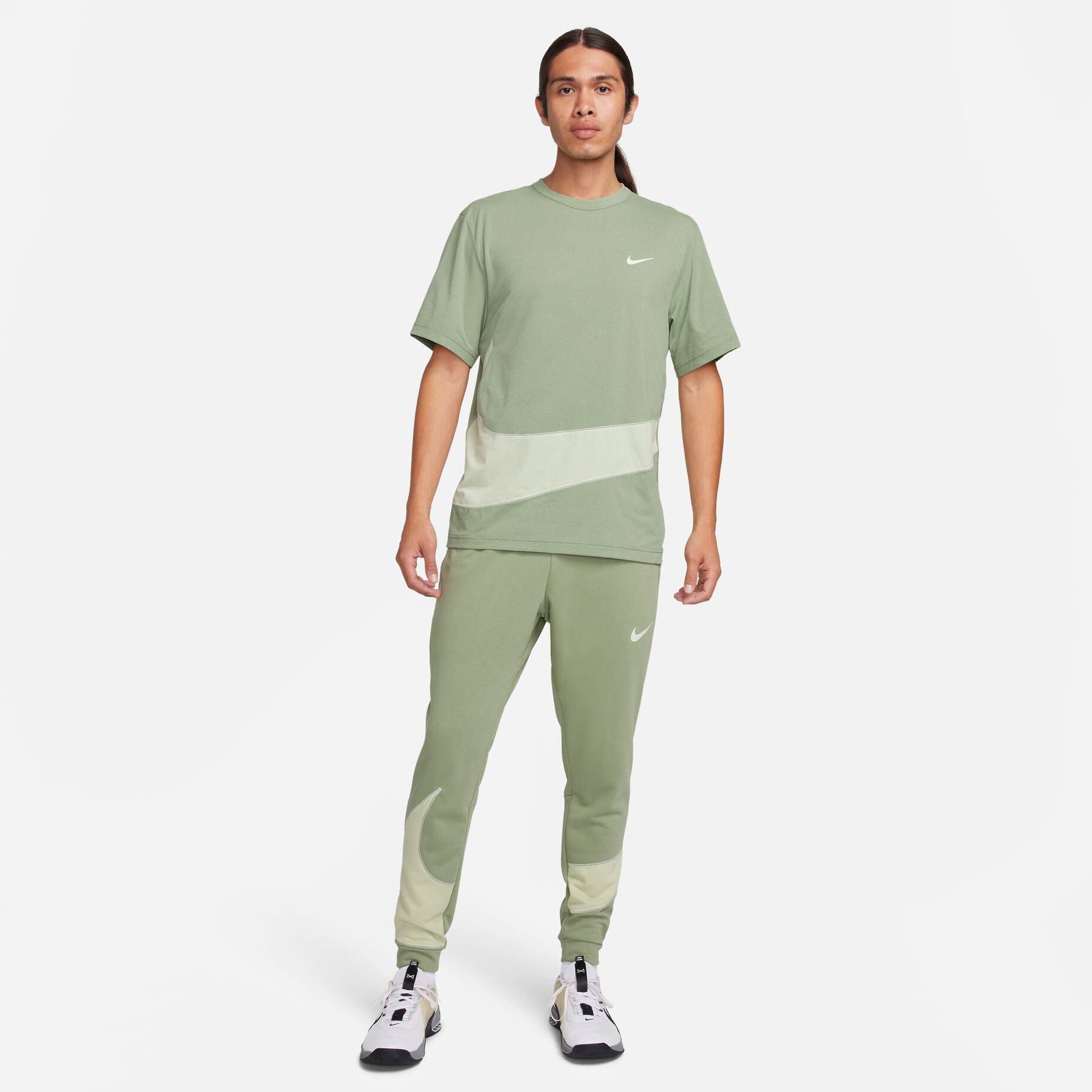 Nike| Damen Trainingsshirt DRI-FIT UV HYVERSE