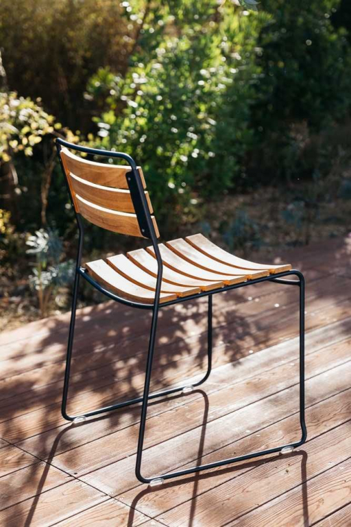 Fermob Surprising Teak tuinstoel Black Cherry
