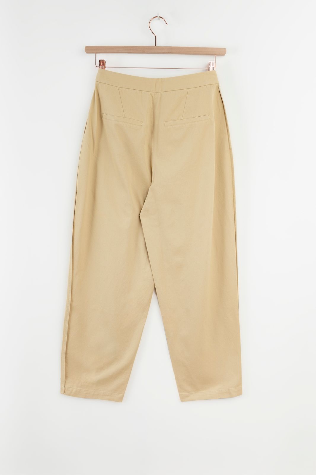 Beige mid rise katoenen bandplooibroek