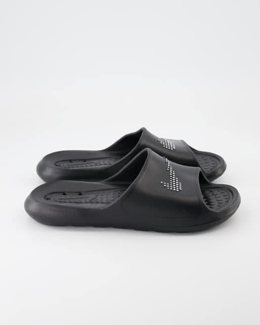 Nike Victori One Pantoletten in Schwarz