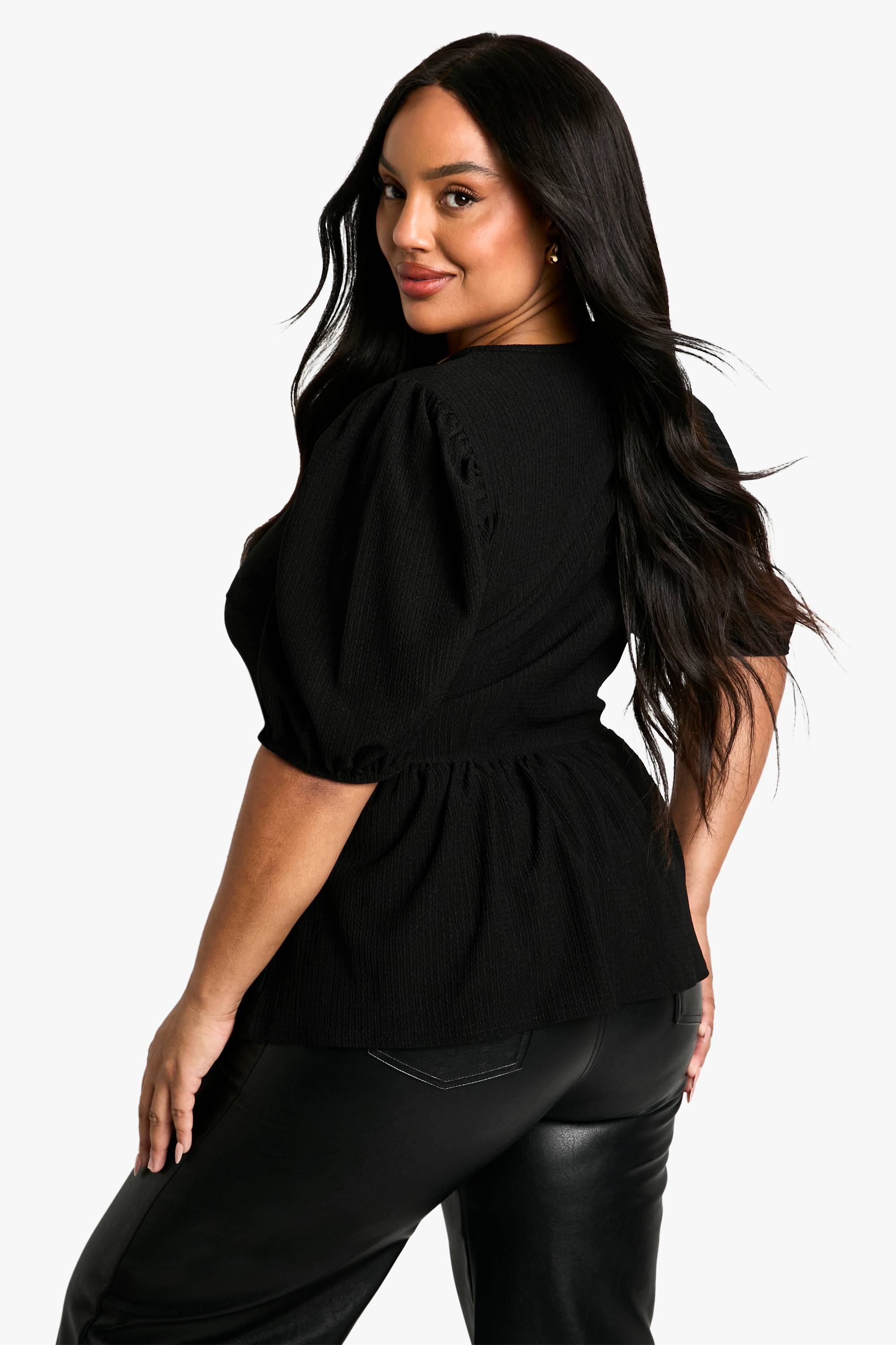 boohoo Haut Smock Plus en Crinkle à Nouer à l'Avant et Manches Bouffantes