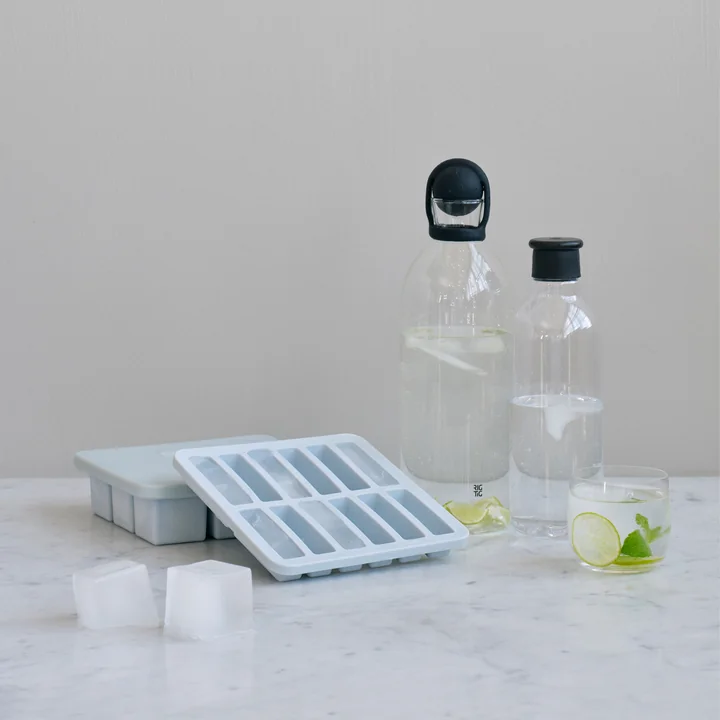 Rig-Tig by Stelton - Freeze-It Eiswürfelbereiter mit Deckel gross, hellblau