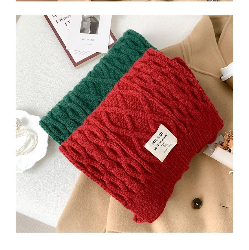 Amandier - Gebreide kabelsjaal met appliqué