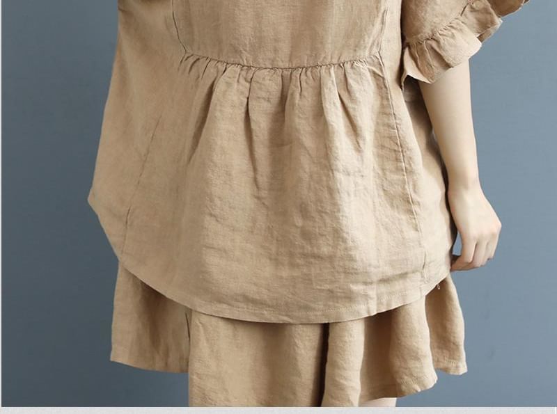 ZIMO - Set: Blouse met V-hals, elleboogmouwen en ruches + Shorts met elastische taille