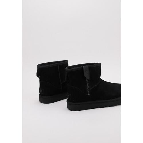 UGG - Classic Mini Bailey Zip Negro