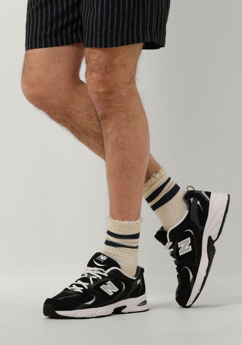 NEW BALANCE zwarte new balance lage sneakers mr530 m