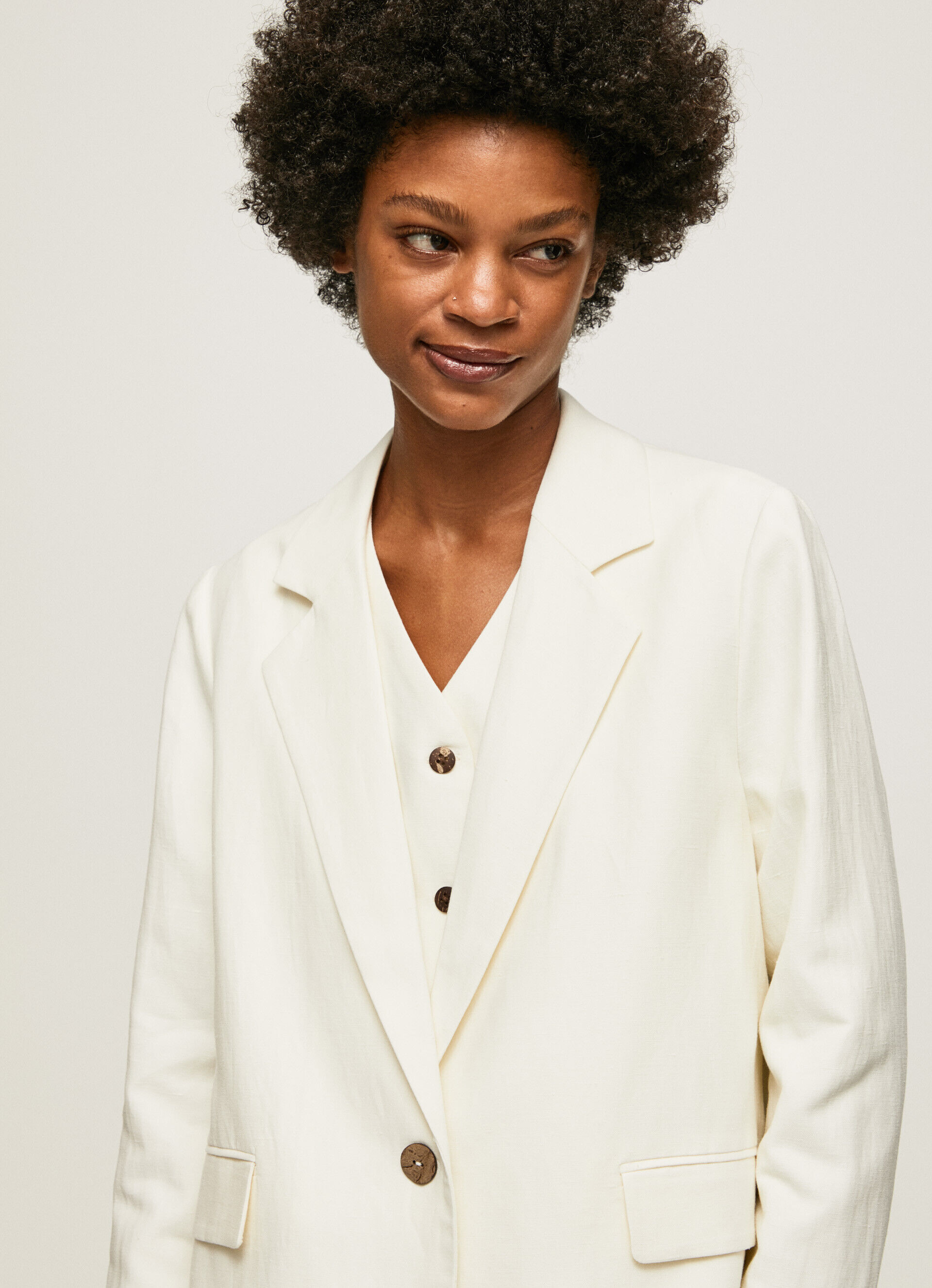 Blazer de linho com decote cruzado - branco mousse