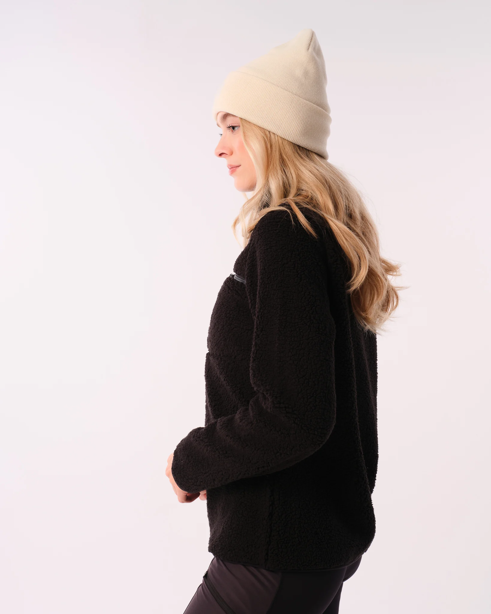 LEVITY Versatile 1\2 Zip Pile Sweater Black