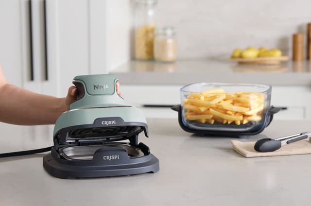 Ninja Crispi airfryer FN101EUSG (salvie)